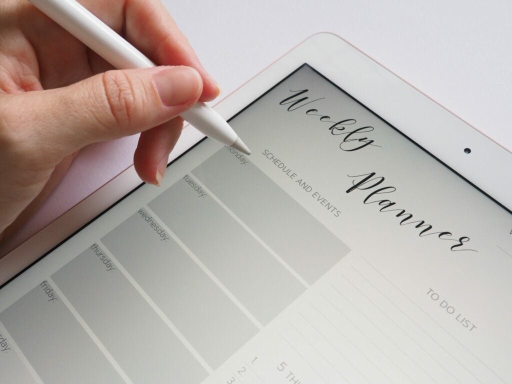 To-do lists and calendars help you be efficient